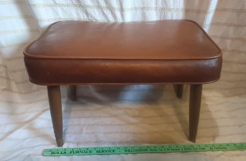 Antique Leather Benches thumbnail