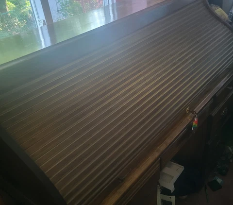 Antique Leather Desks thumbnail