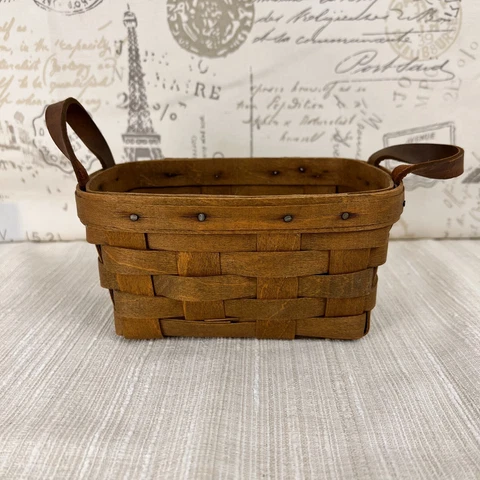 Antique Leather Hanging Baskets thumbnail