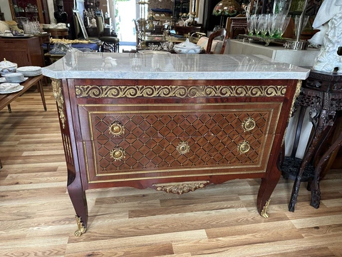 Antique Louis XV Commodes thumbnail
