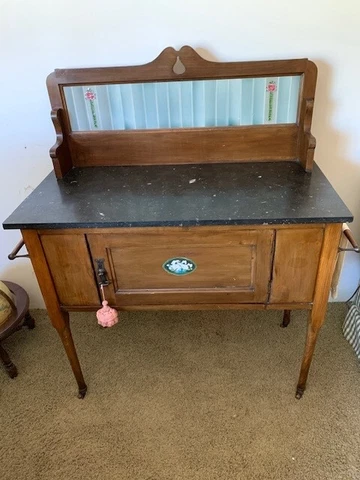 Antique Marble Cabinets thumbnail