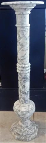 Antique Marble Columns thumbnail