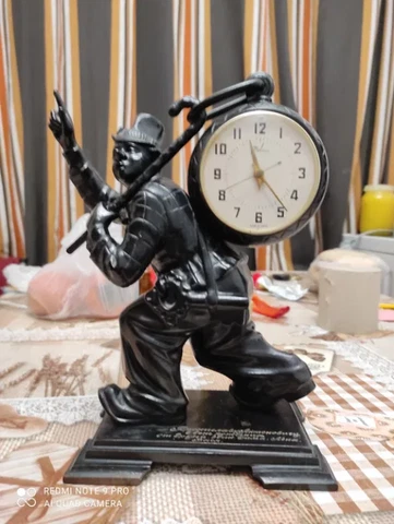 Antique Matte Desk Clocks thumbnail
