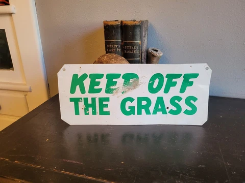 Antique Metal Advertising Signs thumbnail