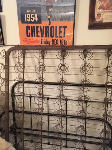 Antique Metal Bed Frames thumbnail
