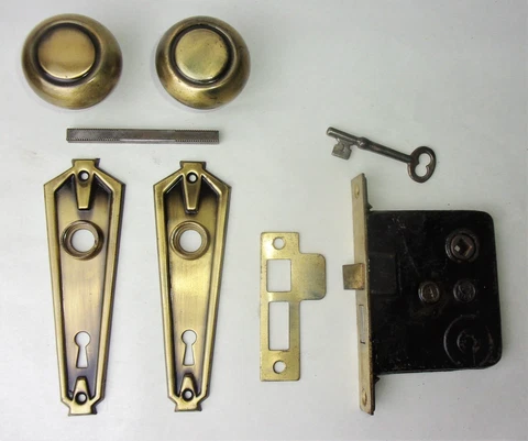 Antique Metal Door Locks thumbnail