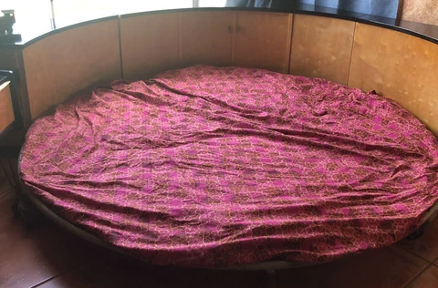Antique Mid-Century Modern Beds thumbnail
