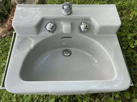 Antique Mid-Century Modern Sinks thumbnail