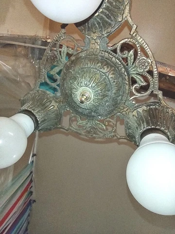 Antique Mixed Material Chandeliers thumbnail