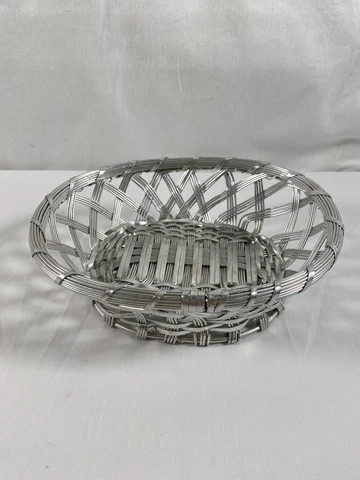Antique Modern Bread Baskets thumbnail