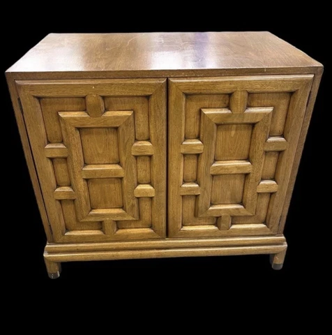 Antique Modern Cabinets thumbnail