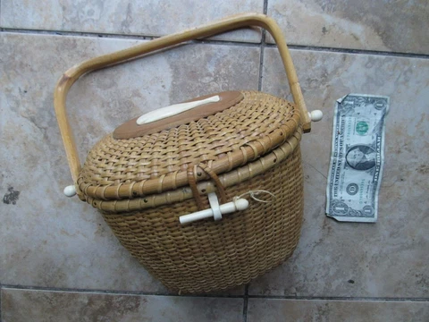 Antique Nantucket Baskets with Handle thumbnail