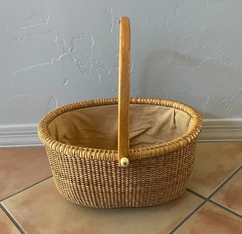 Antique Nantucket Baskets thumbnail