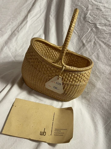 Antique Natural Miniature Baskets thumbnail