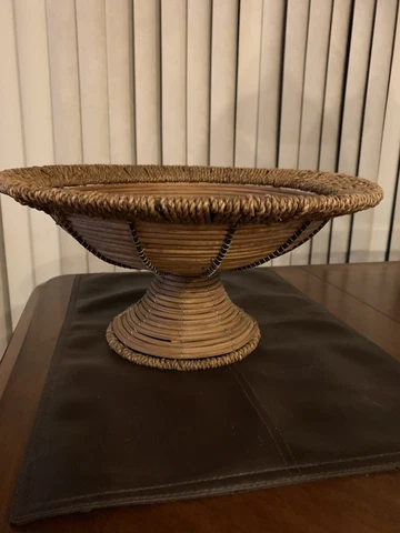 Antique Natural Wire Baskets thumbnail