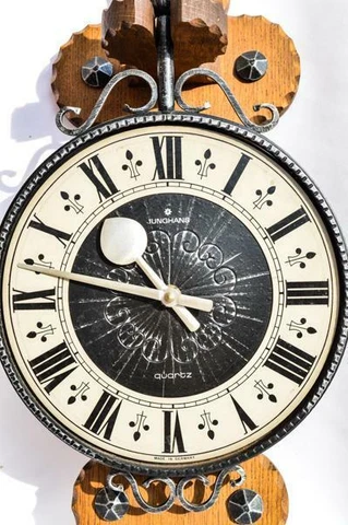 Antique Oak Wall Clocks thumbnail