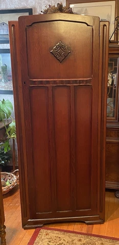 Antique Oak Wardrobes thumbnail