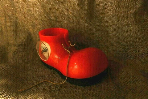 Antique Orange Alarm Clocks thumbnail