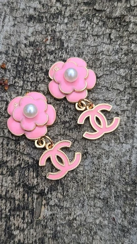 Antique Pink Sewing Buttons thumbnail