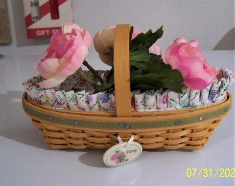 Antique Plastic Miniature Baskets thumbnail