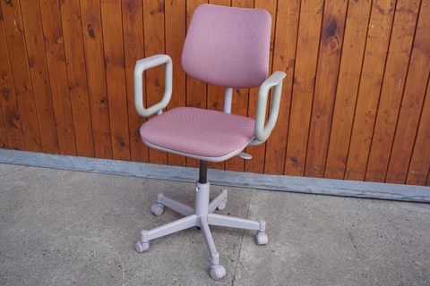 Antique Plastic Office Chairs thumbnail