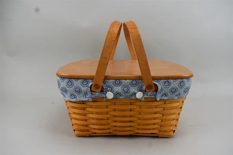 Antique Plastic Picnic Baskets thumbnail