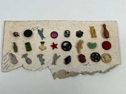 Antique Plastic Sewing Buttons thumbnail