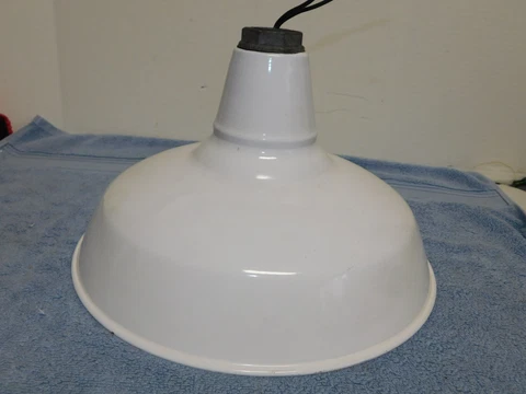 Antique Porcelain Pan Lights thumbnail
