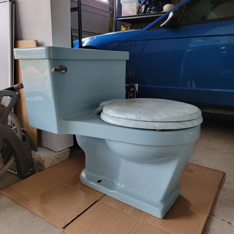 Antique Porcelain Toilets thumbnail