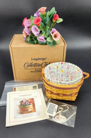Antique Purple Miniature Baskets thumbnail