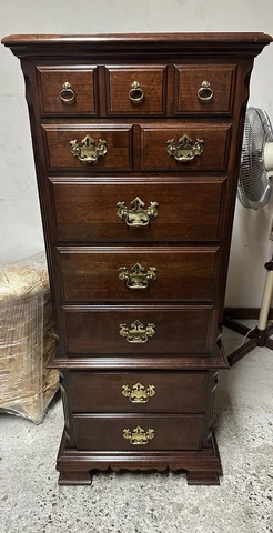 Antique Queen Anne Dressers thumbnail