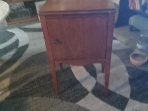 Antique Record Cabinets thumbnail