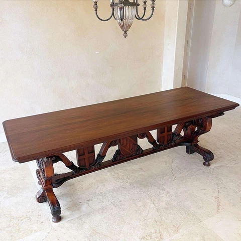 Antique Renaissance Dining Tables thumbnail