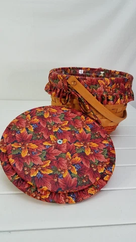Antique Round Basket Liners thumbnail