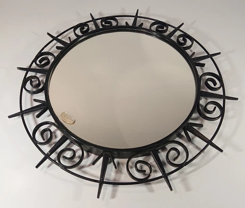 Antique Round Wall Mirrors thumbnail