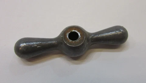 Antique Salvage Valve Handles thumbnail