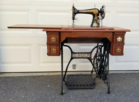 Antique Sewing Machines thumbnail