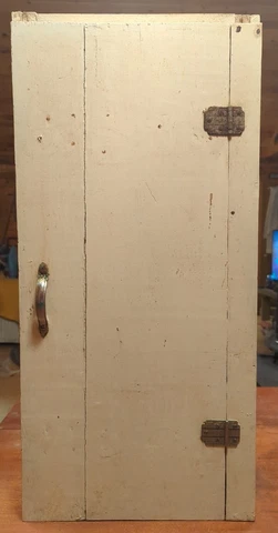 Antique Shelf Cabinets thumbnail