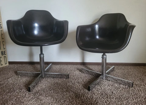 Antique Shell Chairs thumbnail