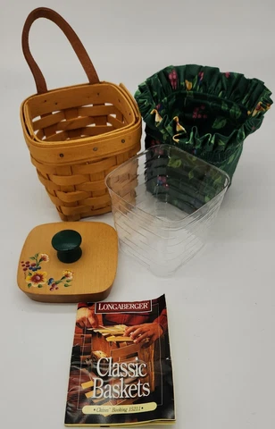 Antique Square Basket Liners thumbnail
