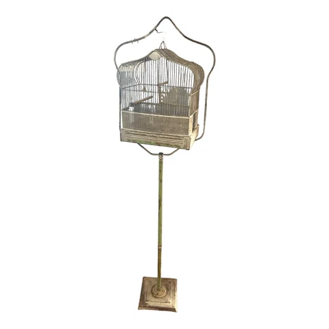 Antique Square Bird Houses thumbnail