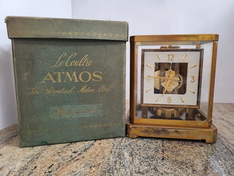 Antique Square Desk Clocks thumbnail