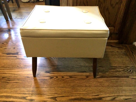Antique Storage Benches thumbnail