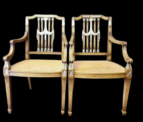 Antique Traditional Accent Chairs thumbnail