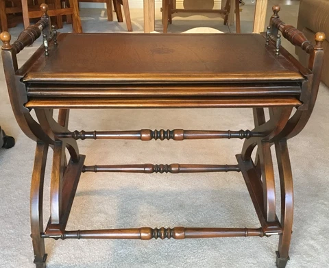 Antique Traditional Nesting Tables thumbnail