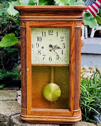 Antique Traditional Wall Clocks thumbnail