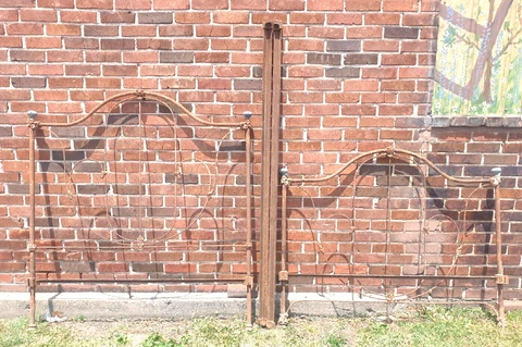 Antique Victorian Bed Frames thumbnail