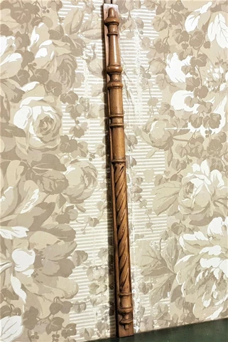 Antique Victorian Columns thumbnail