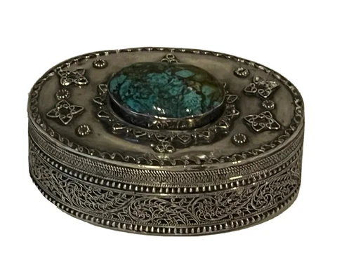 Antique Victorian Silver Boxes thumbnail