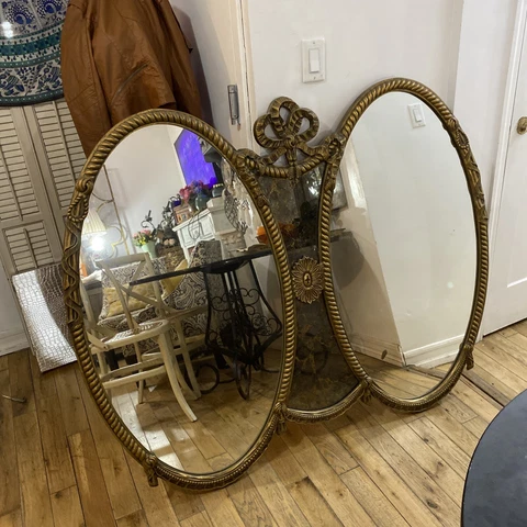 Antique Wall Mirrors thumbnail